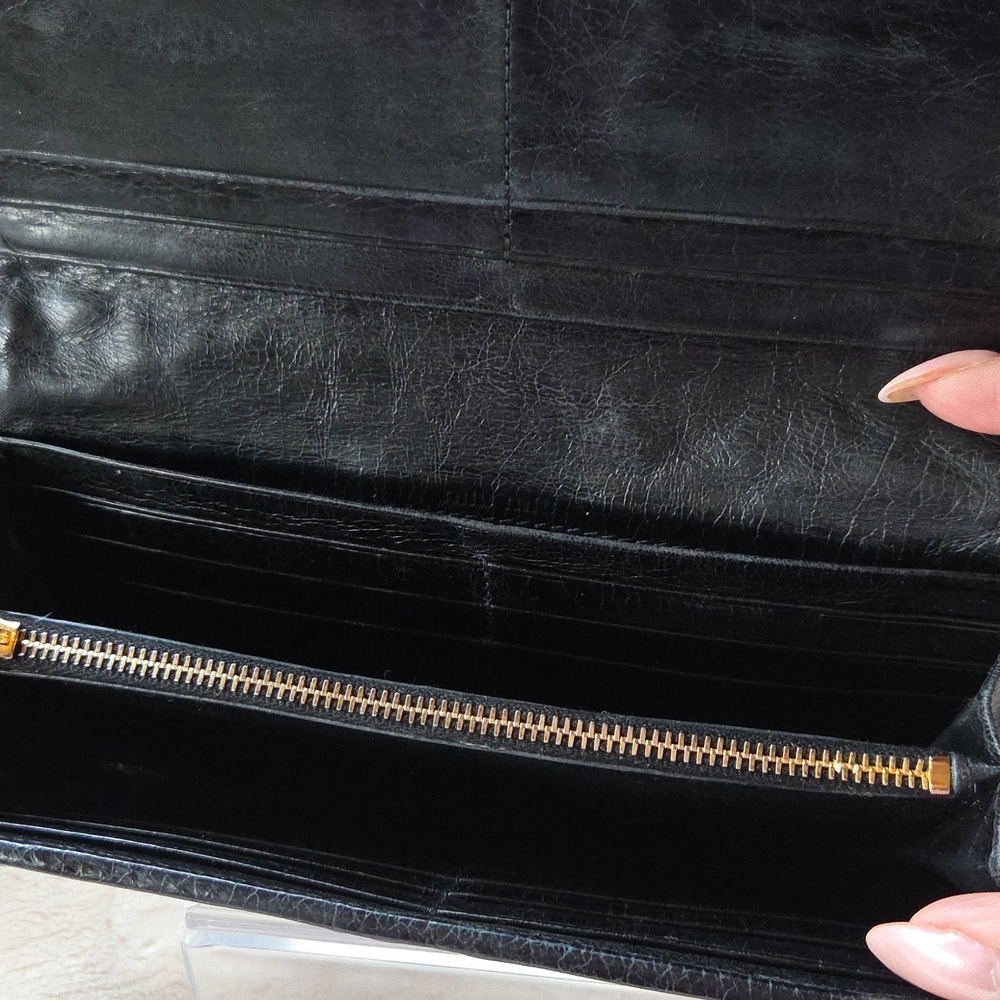 Miu Miu Black Quilted Leather Wallet - Picture 4 of 7